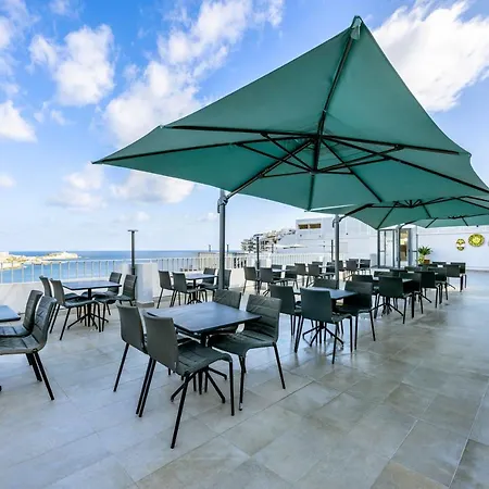 Plaza Regency Hotel 3*