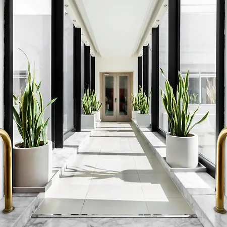 Plaza Regency Hotel