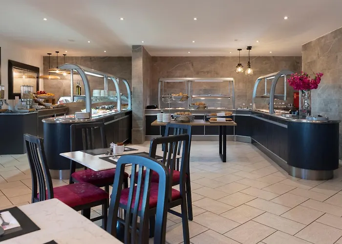 Plaza Regency Hotel 3*