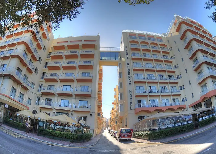 Plaza Regency Отель