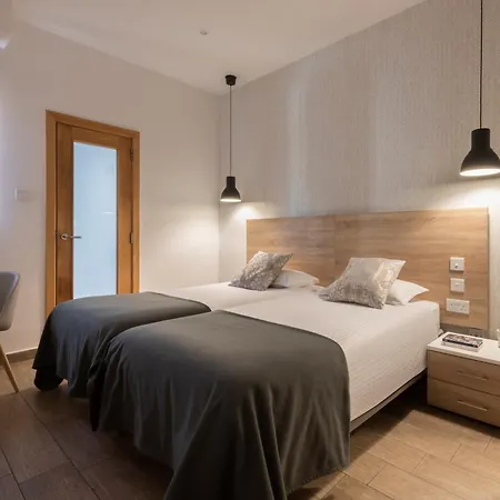 Hotel Plaza Regency 3*