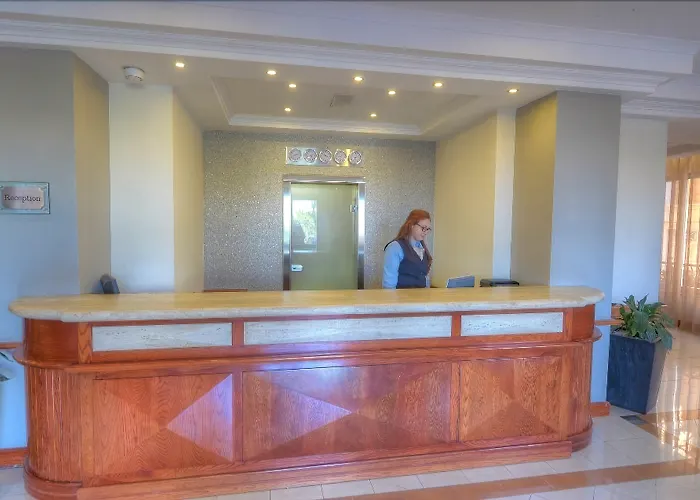 מלון Plaza Regency 3*