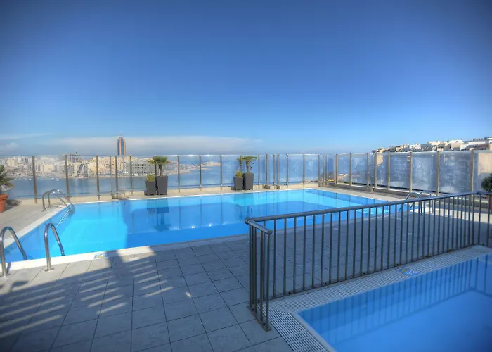 Plaza Regency 3* סליאמה