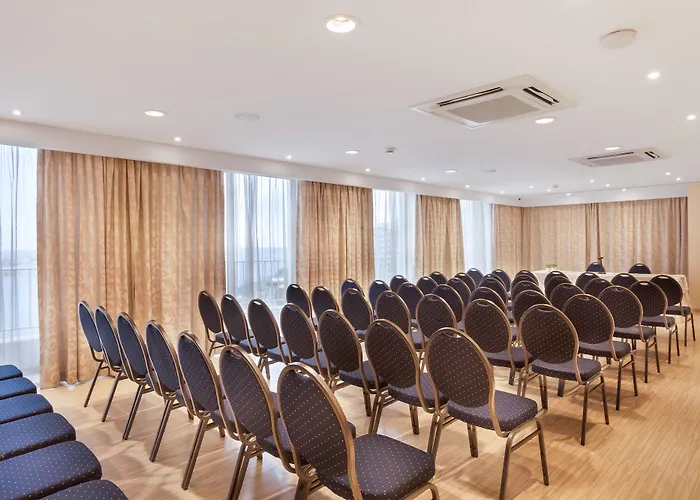 Plaza Regency מלון